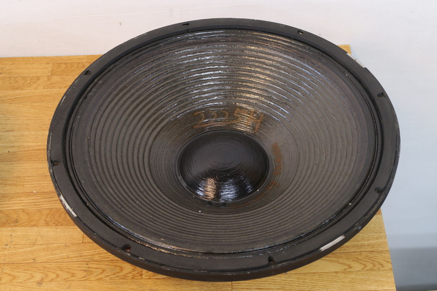 JUNK］JBL 2225H 38cmウーファーユニット 30Hz～2kHz ペア REWIRE INC