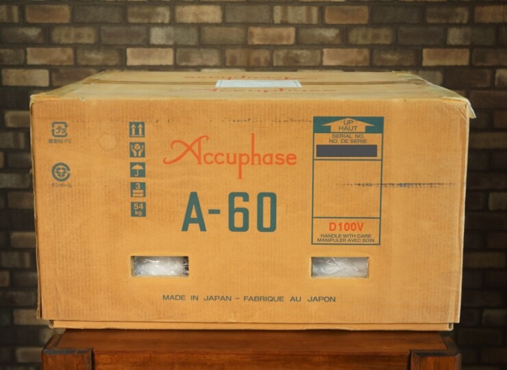 美品】Accuphase A-60 アキュフェーズ 純A級パワー・アンプ 60W+60W/8Ω